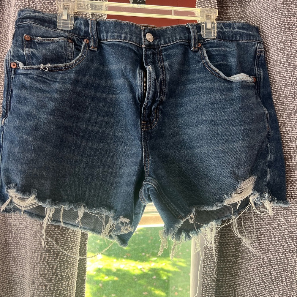 American eagle ex boyfriend shorts size 14
